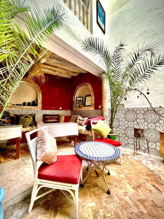 Essaouira Youth Hostel & Social Travel ภายนอก รูปภาพ